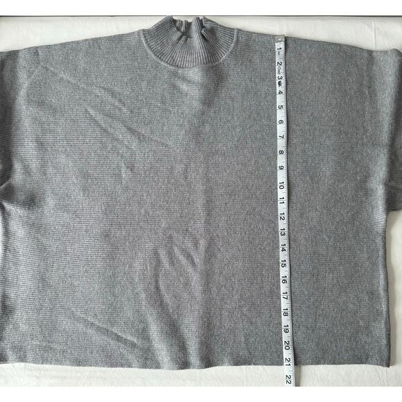 T Tahari Mock Neck Balloon Sleeve Sweater in Heather Grey Plus Size 2X - Picture 9 of 9